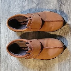 Women Teva Low Bootie Velcro Closure Center Seam Warm Brown 6893 Size 7